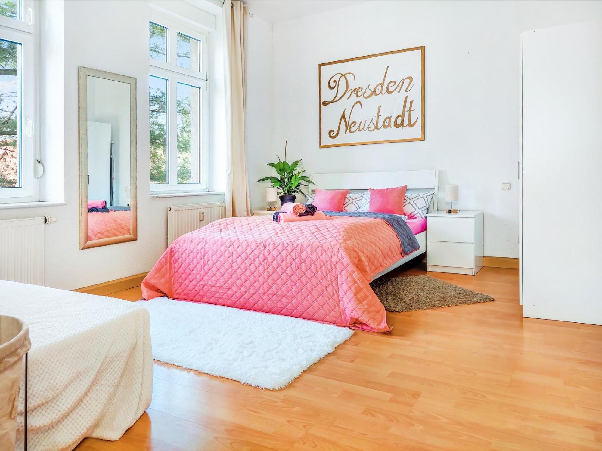 Bis 6 Personen - Helle, Ruhige Whg, 2 Baeder, Dd Neustadt, Top Lage Dresden Exteriör bild